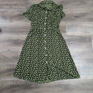 Green Floral Button-Front Maxi Dress